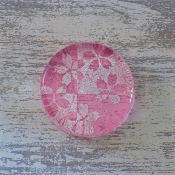 京都 金彩ガラス ペーパーウェイト 「桜・ピンク」 | Huduru Craft