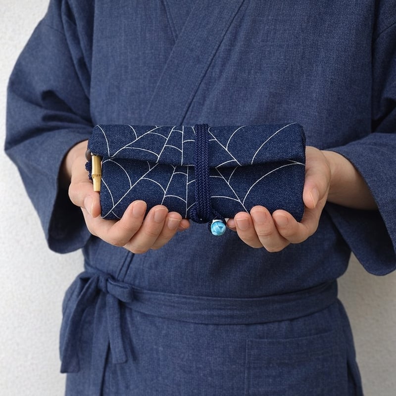 京都 道中財布 濃紺デニム地製 「蜘蛛の巣 銀色」 | Huduru Craft