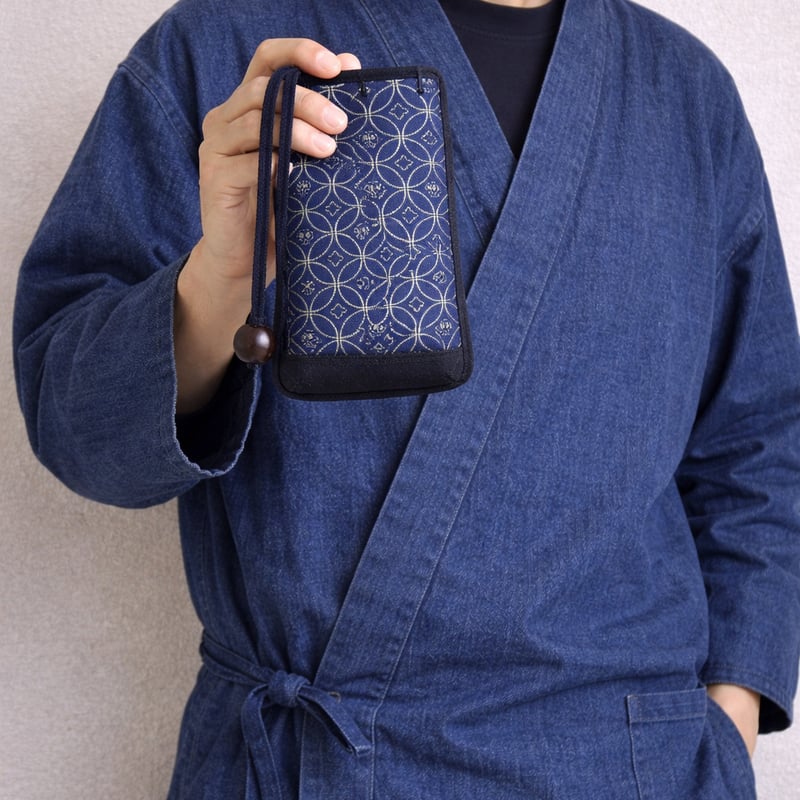 京都 スマホケース 煙草入れ デニム紺地製 「髑髏（どくろ）七宝 金色