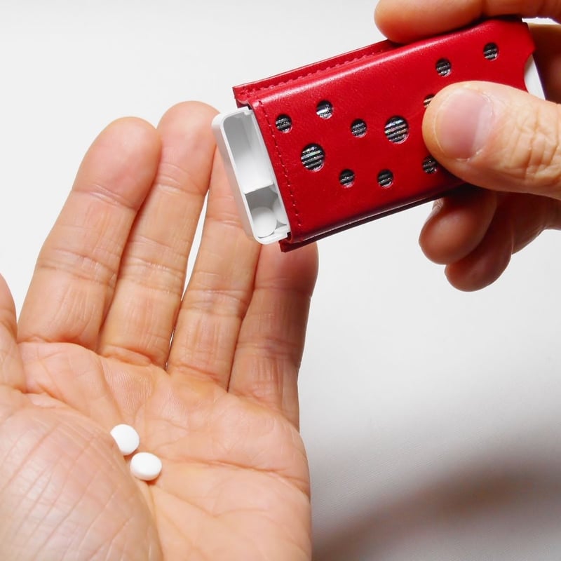 本革製 フリスクケース ※旧サイズ（ケース付） 赤 ホログラム