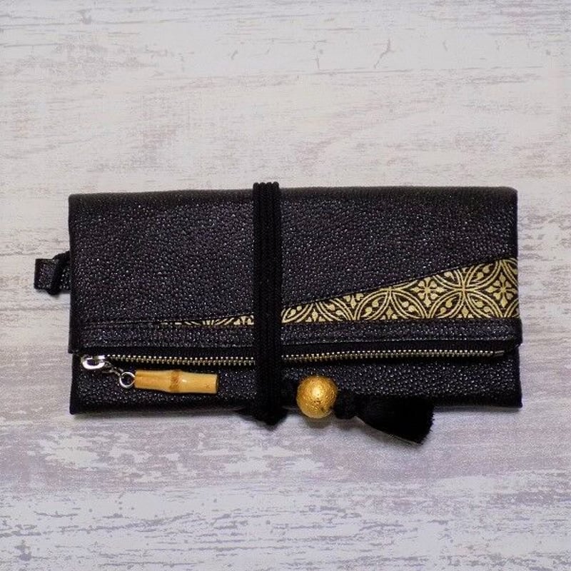 古い 道中財布 古道具 アンティーク オーダー 本革製道中財布 牛革黒色製 「竹節麻の葉 金色