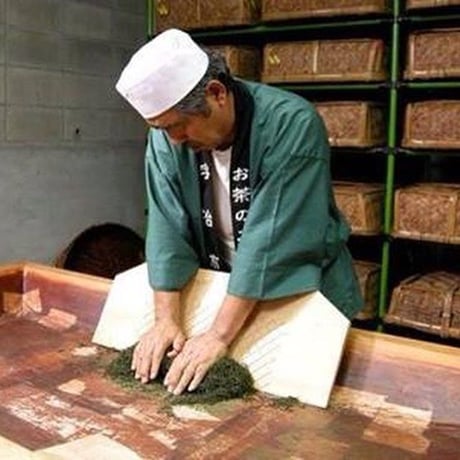 №T-2　献上手揉み玉露40ｇ缶箱入り
