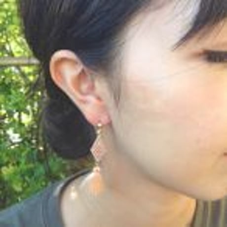 タッセルピアス