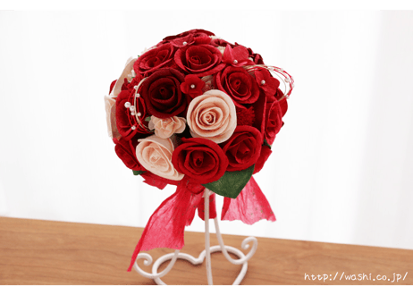 「受注生産」和紙ラウンドブーケ・赤（商品番号：bouquet-pro002r）