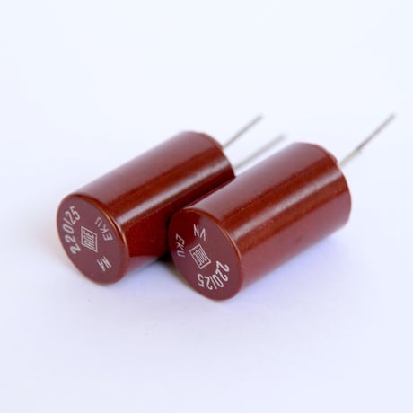 ROE 220uF/25v radial コンデンサー　 ペア取り品