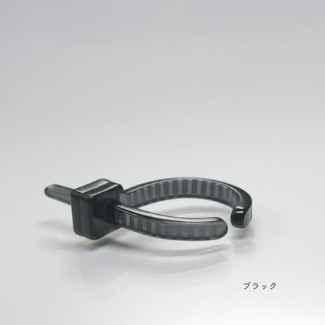 結束バンドのイヤーカフ　L