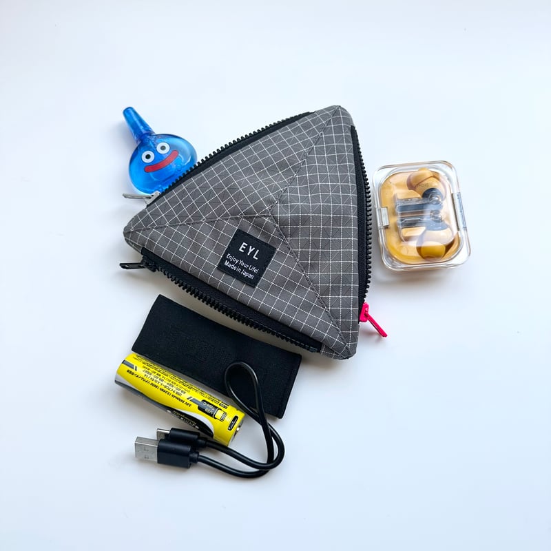 EYL Triple Pocket Pouch【S】 トリプルポケット グレー EYL Triple Pocket Pouch【S】DCF Hybrid Gray | EYL