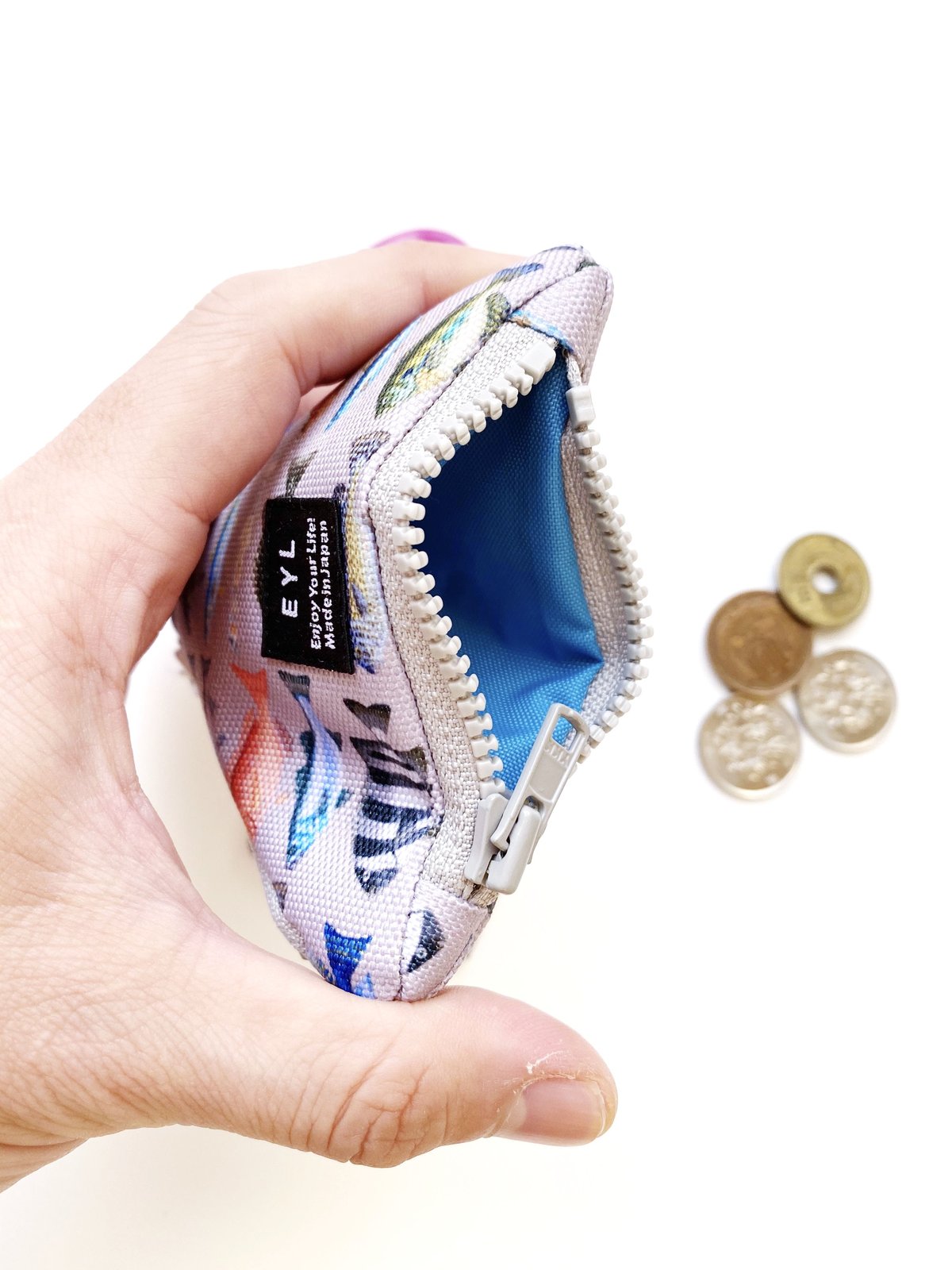 EYLのTriple Pocket Pouchとコインケースです。 EYL Triple Pocket Pouch【L】Sax Blue | EYL Online