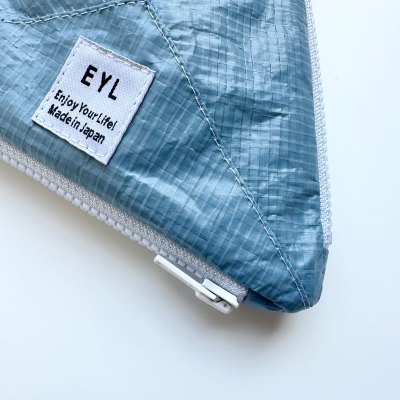 EYL Triple Pocket Pouch【S】Sax Blue | EYL Online EYL Triple Pocket Pouch【S】Sax Blue | EYL Online