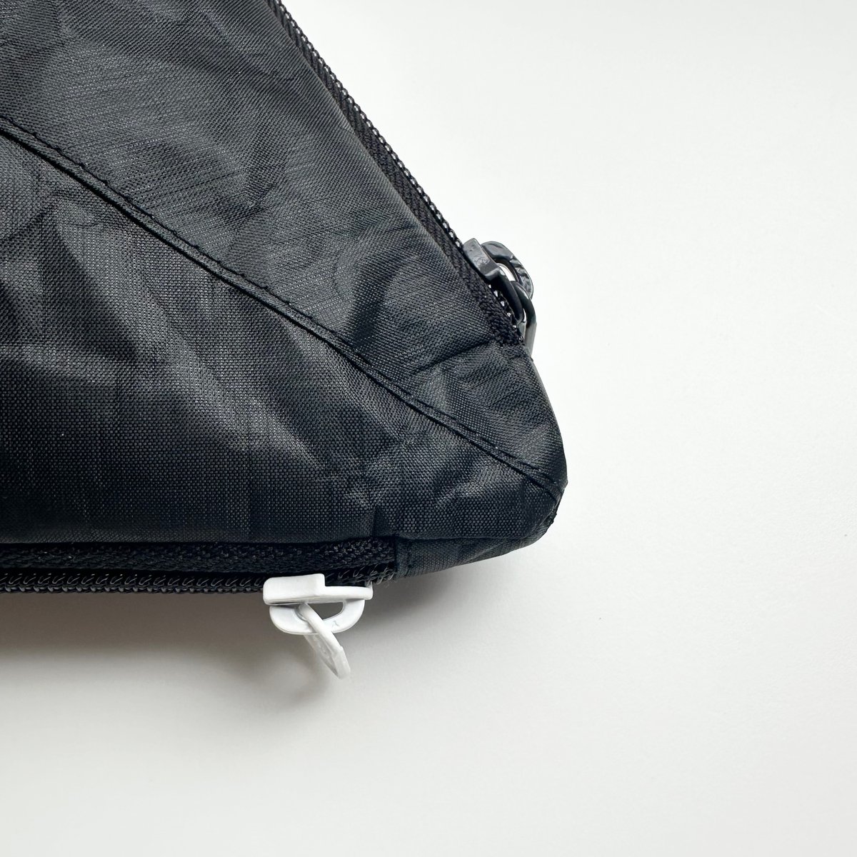 EYL Triple Pocket Pouch【M】 DCF Hybrid Black | E EYL Triple Pocket Pouch【M】 DCF Hybrid Black | E