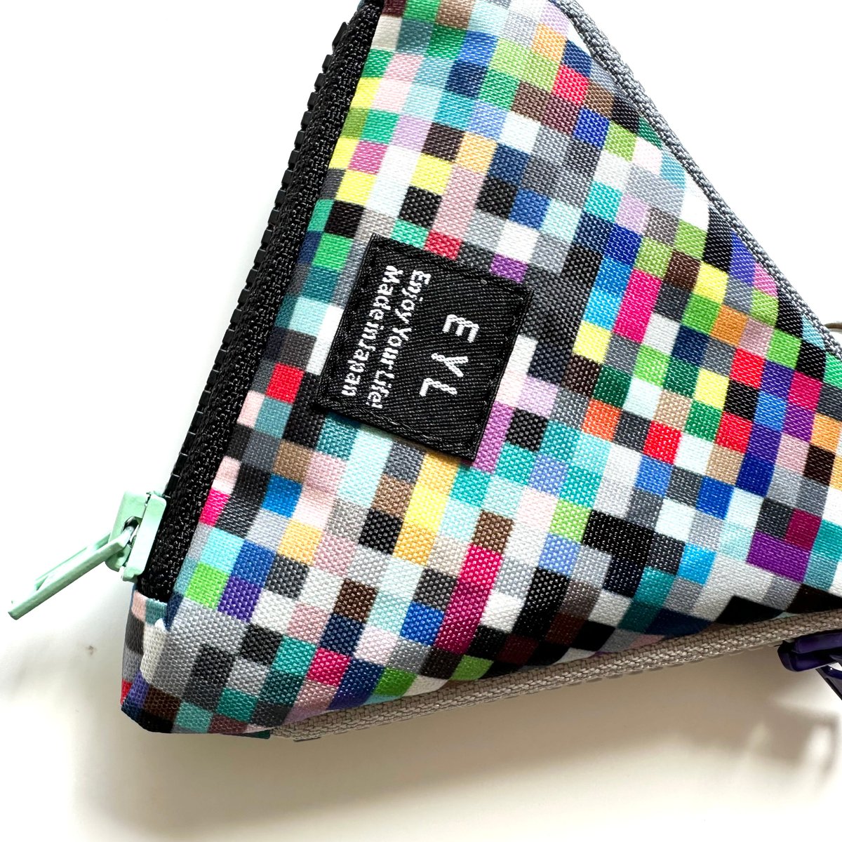 EYL Triple Pocket Pouch【COIN】Digital Noise | EY