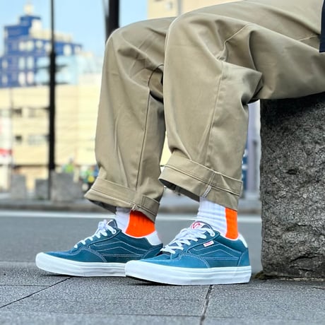ching & co.× EYL "White Orange" Socks
