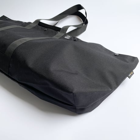 EYL  "Skate Tote" Black