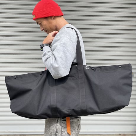EYL  "Skate Tote" Black