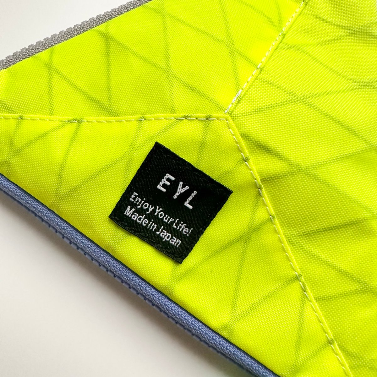 EYL Triple Pocket Pouch【S】Optic Yellow | EYL On
