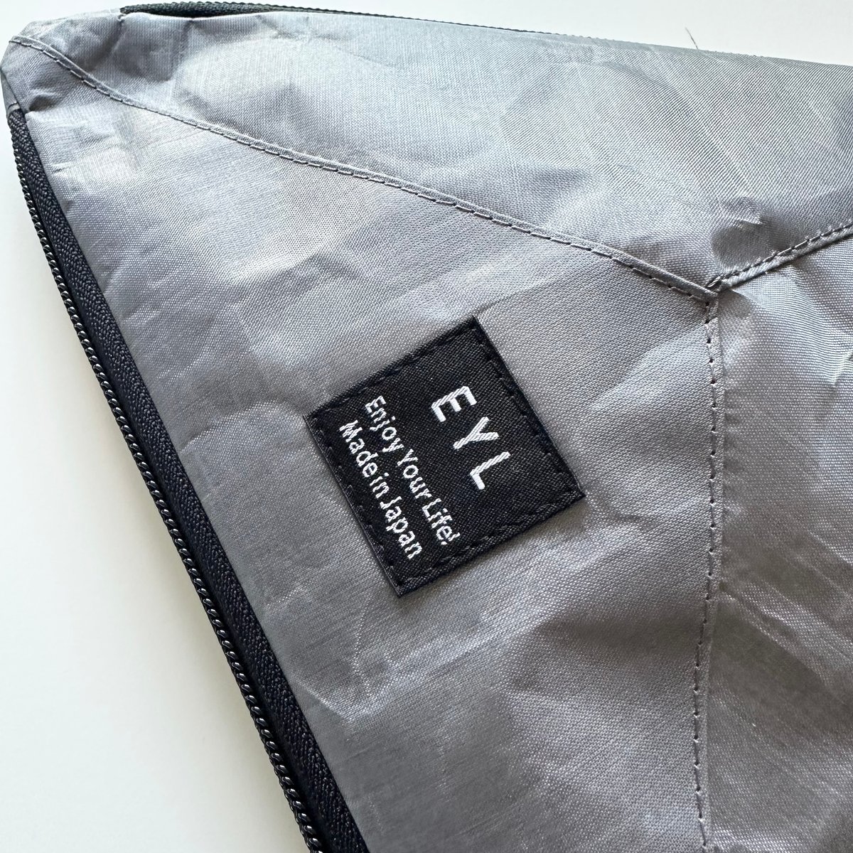 EYL Triple Pocket Pouch【L】DCFH Gray | EYL Onlin