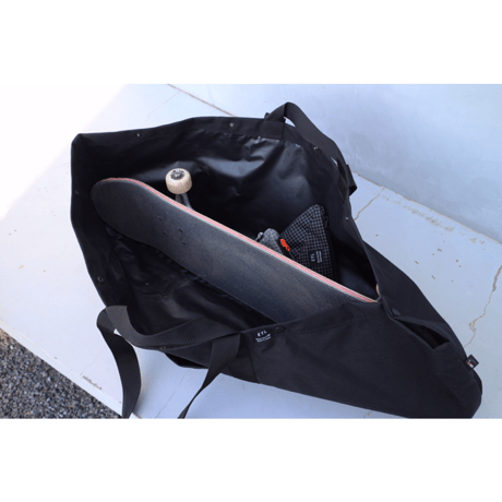 EYL  "Skate Tote" Black