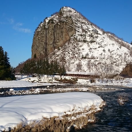 令和7年産 減農薬　ネオニコチノイド系農薬不使用　新潟こしひかり白米2kg 新潟県三条市旧しただ村産　1等米 新潟県認証　特別栽培米100% グルテンフリー　送料無料