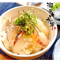 ［愛媛県産］真鯛を使った宇和島風鯛めしキット−調味液・レシピ付き−〈2人分〉【鯛飯】【人気】【冷凍刺身】