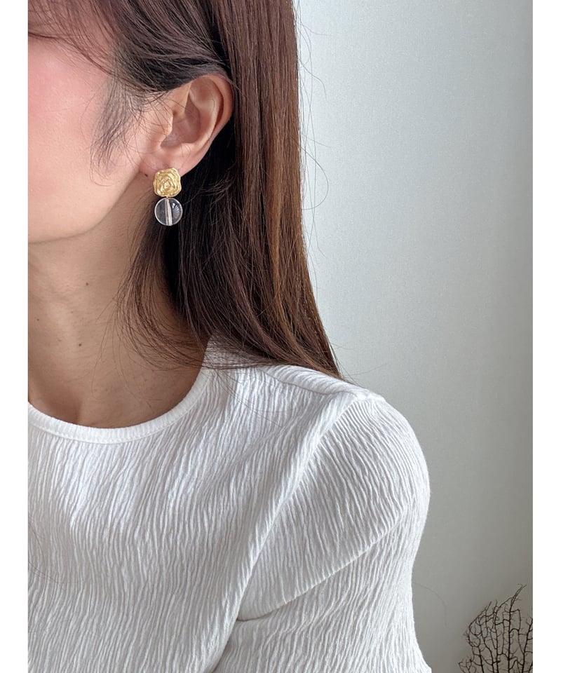 Fil. / square motif swing ball earrings(即納)2col