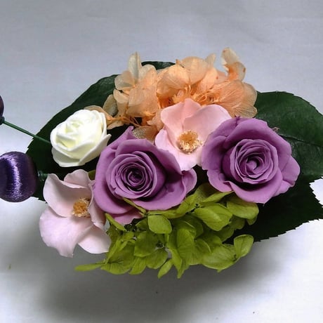 プリザーブドフラワー・サテンピックで和風に飾る紫のバラ