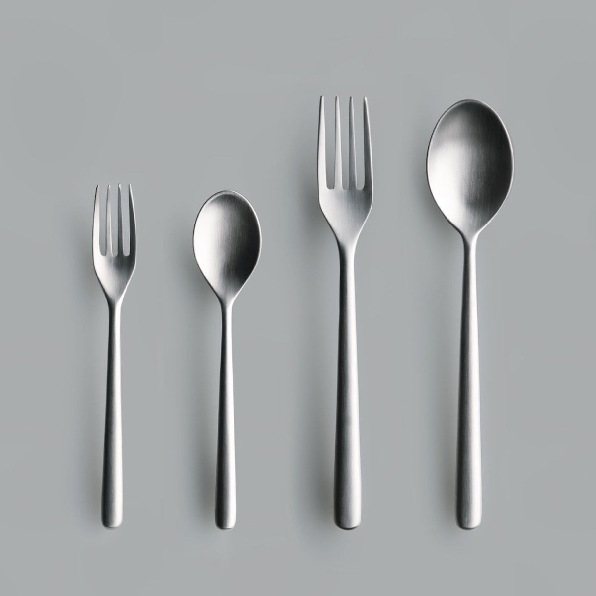 ♪(´ε｀ )かなり古い頃のヴィンテージの芸術的なカトラリー…素材貴金属はたぶん Couperin ｜ K. ITONAGA | Note 思いがけず中世から近世に至る時代の