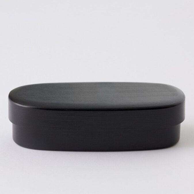 南12条店 未使用 漆琳堂 URUSHI LUNCH BOX 漆器 弁当箱 長手角 黒 BEAMS JAPAN 長手小判のお弁当箱 刷毛目 黒 | 漆琳堂 オンラインストア