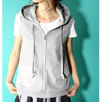 スノウピーのsleevelessフードパーカー♡灰色