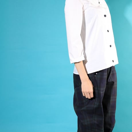 大人可愛いホワイトシャツ♡