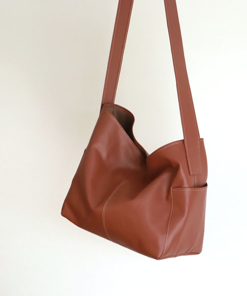 Newspaper Bag（牛革）MARUFUKU | WAQWAQ