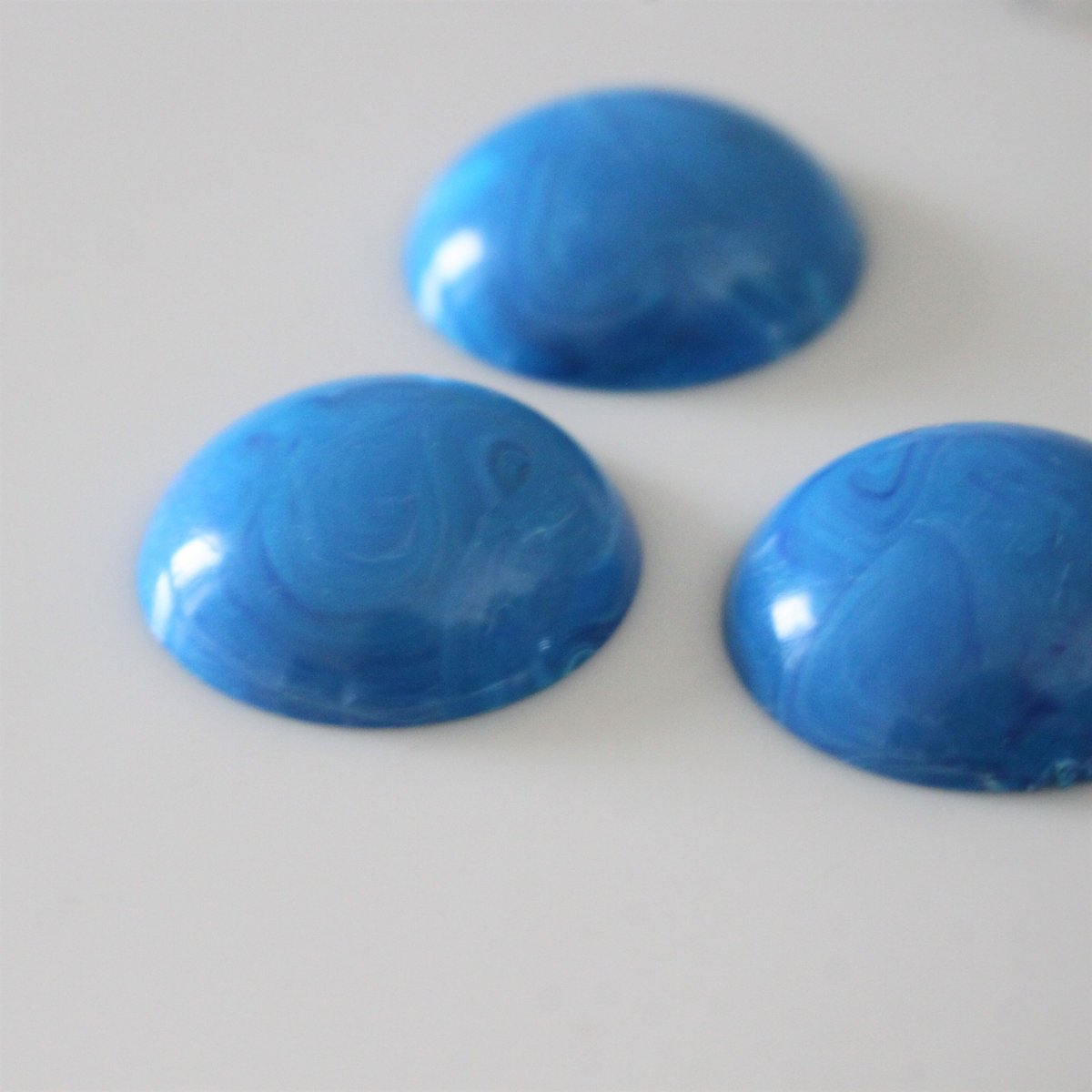 水色マーブル カボション 2.5㎝ フランスヴィンテージパーツ563 | Le  