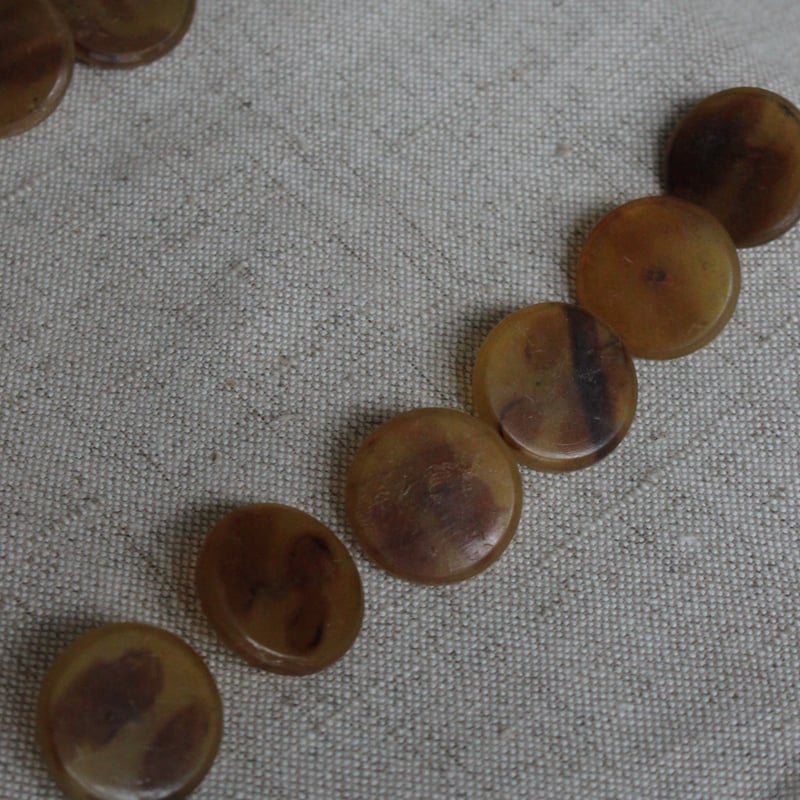 フランスの古い水牛の角製ボタン 22㎜ フランスヴィンテージ | Le manège