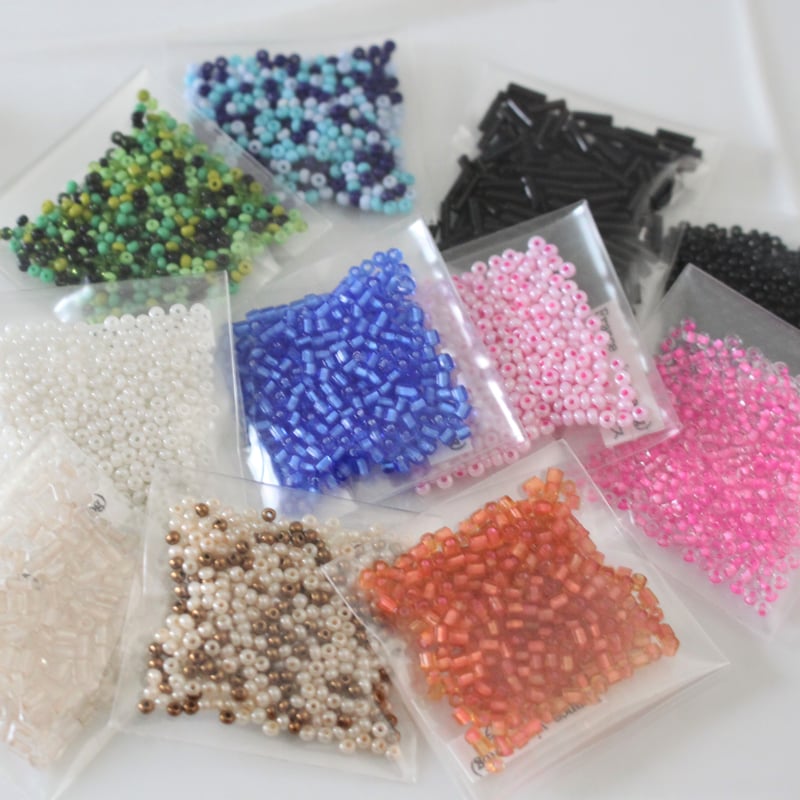 シードビーズ （ｸﾞﾘｰﾝ系mix丸小）5g チェコビーズ70年代ヴィンテージ