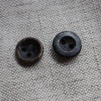 フランスの古い紙製ボタン12.5㎜、13㎜（ﾌﾞﾗｯｸ）パピエ・マシェ ボタン 　フランスアンティークボタン 305