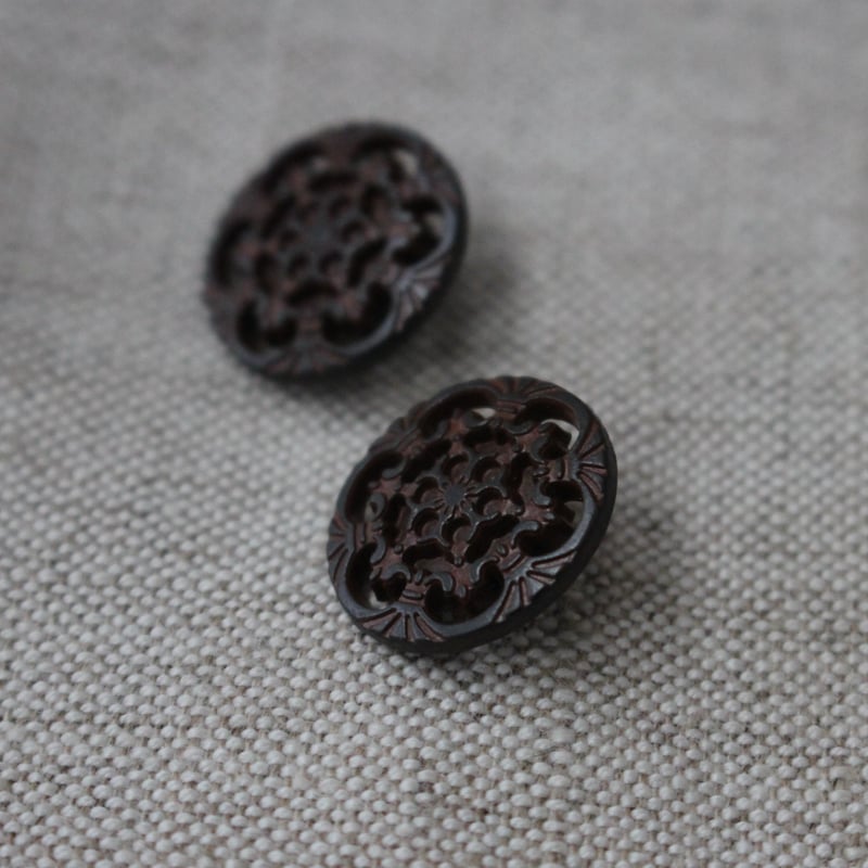 錆色透かしメタルボタン 18㎜ フランスヴィンテージ 256 | Le manège