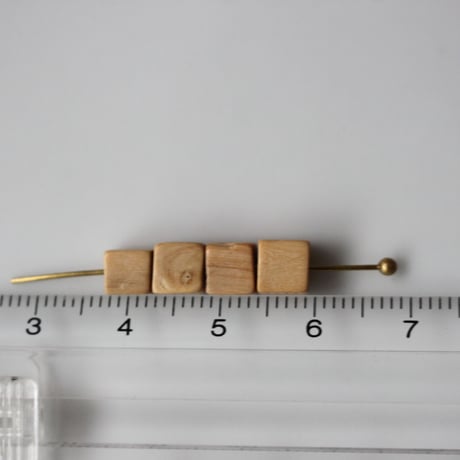 .ちいさなキューブ型ウッドビーズ（白木）5㎜　フランスヴィンテージ