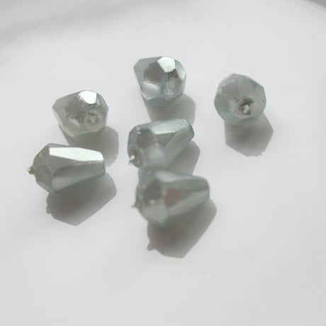 ドロップ型カットガラスビーズ10㎜　6個（blue）フランス　503