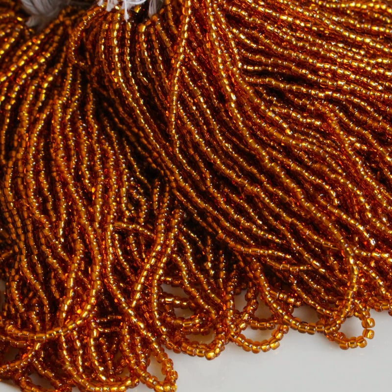 シードビーズ (ｺﾞｰﾙﾄﾞ) Ø2㎜ チェコヴィンテージ fe28 | Le manège