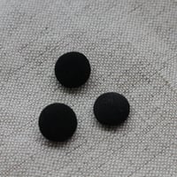 フランスの古い黒いくるみボタン 12㎜ 3個　フランスヴィンテージボタン