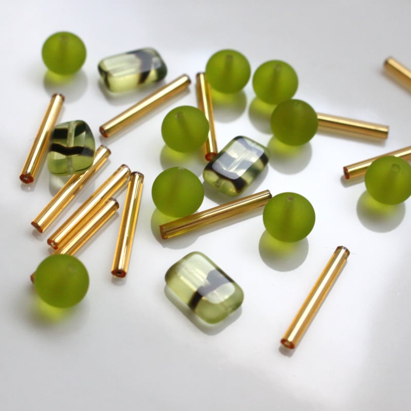 竹ビーズ 20㎜×Ø2㎜（ゴールド)20本 フランスヴィンテージ 654 | Le ma