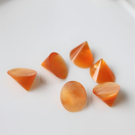 円すい変形カボション 13㎜（orange）1970年代France vintage535