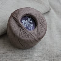 フランス製デッドストック　糸巻き「AU FRANC OR」（ベージュブラウン）