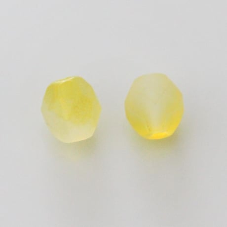 黄色ファセットガラスビーズ2個　7㎜　フランス 445