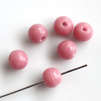 ラウンドビーズ6個 7㎜（ﾍﾟｲﾙﾋﾟﾝｸ）フランス製　423