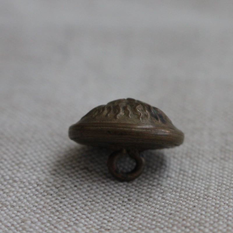 古い真鍮のフランスファイヤーマンメタルボタン 21㎜ フランス