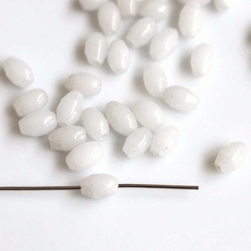 ナツメ型ビーズ14個 6㎜（ホワイト）フランス製 445 | Le manège