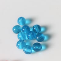 ラウンドビーズ10個（skyblue）5㎜　チェコガラス　2412