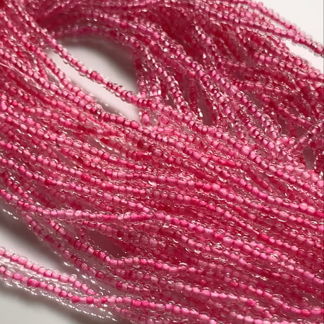 シードビーズ　5ｇ　Ø2㎜　(Magenta)　フランスヴィンテージ　　2702