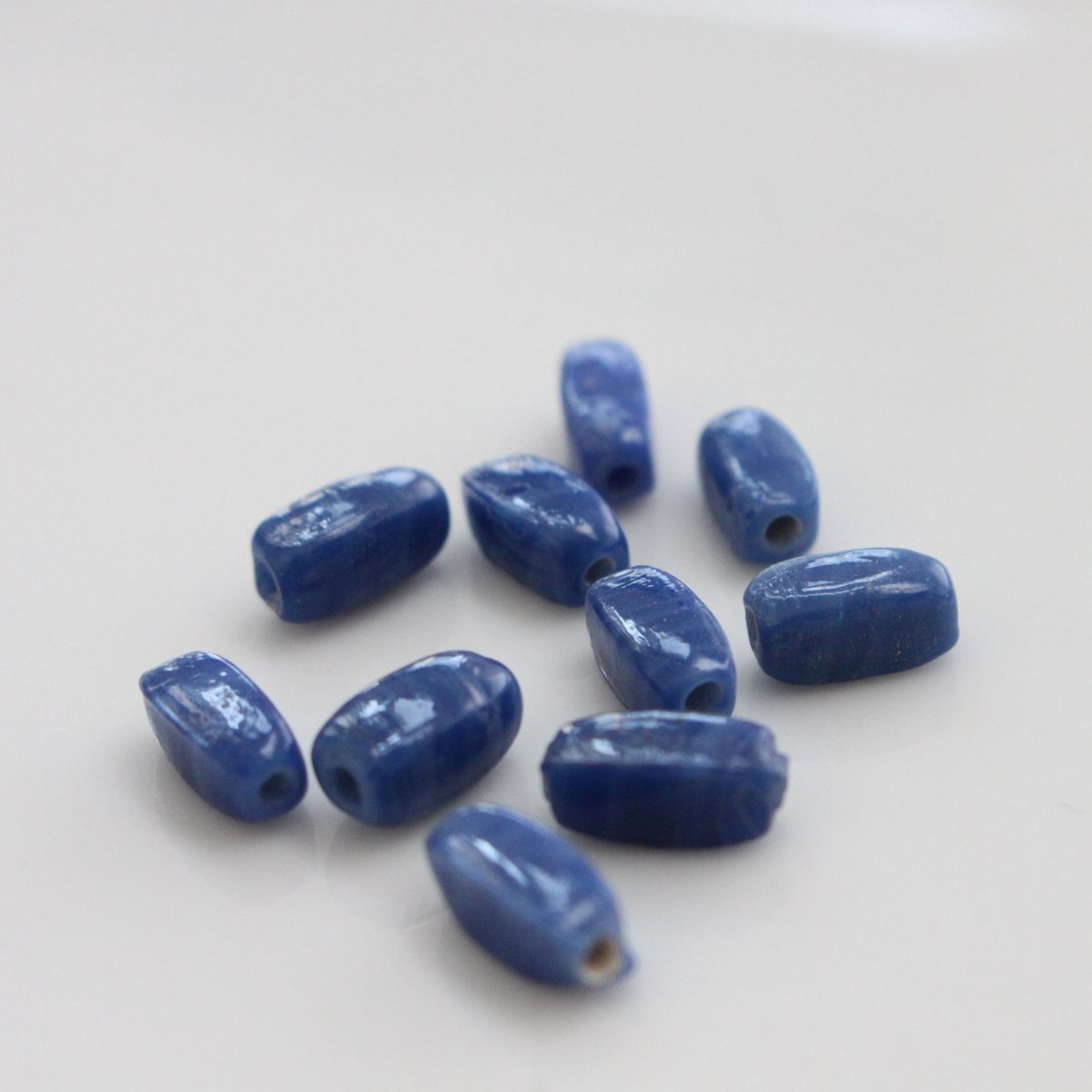 細長ガラスビーズ10個（ブルー）9㎜ チェコヴィンテージ 169 | Le manège