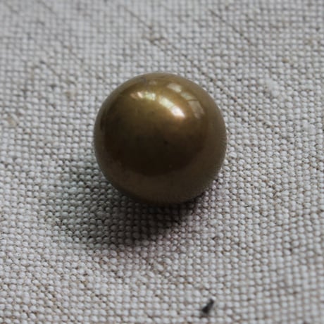 球体型の古いメタルボタン　18㎜　フランスヴィンテージ   fh68